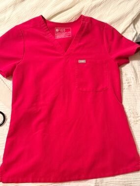 Figs Women's V-Neck Scrub Top in Hot Pink